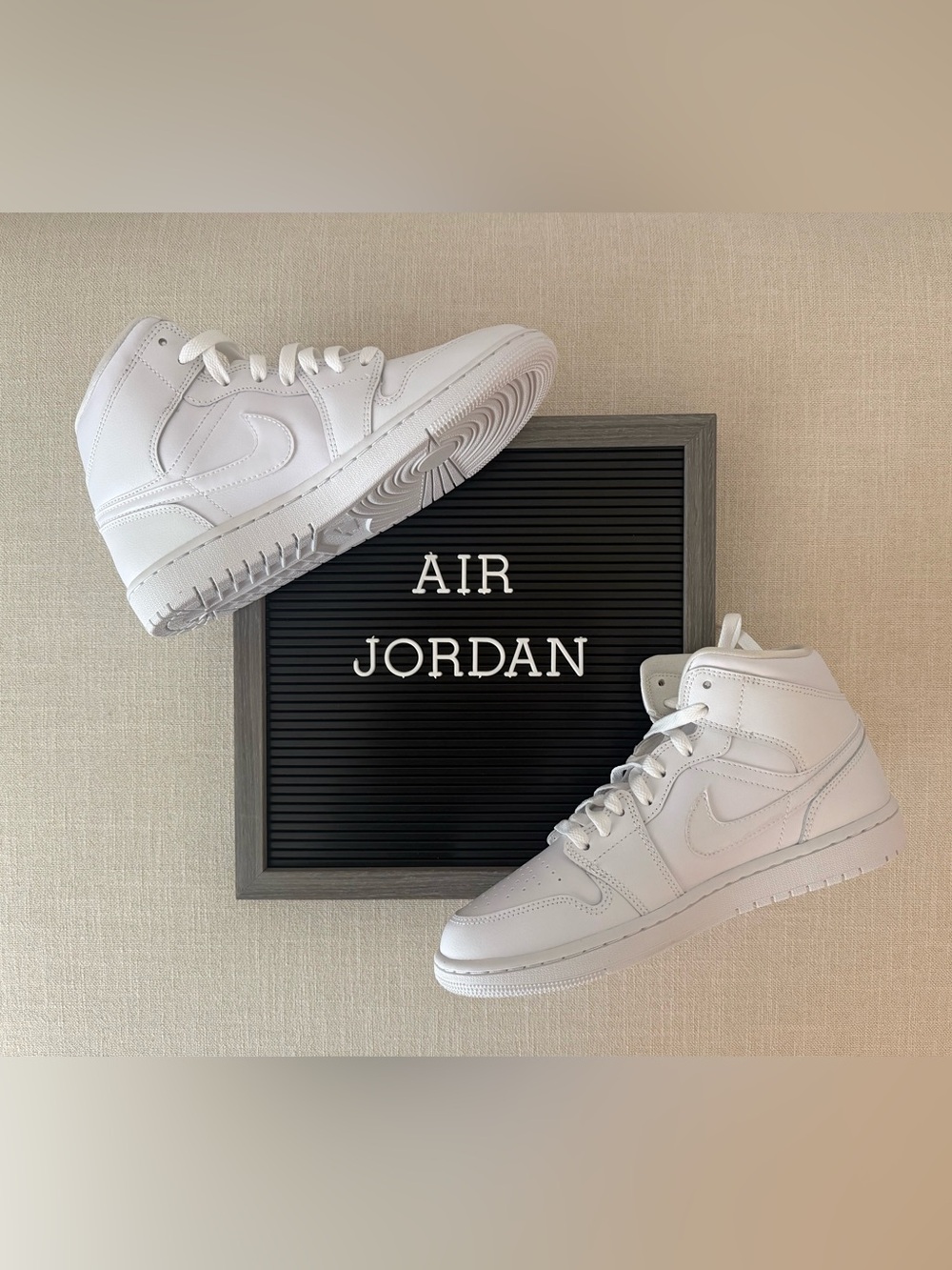 Jordan White Women's Air Jordan 1 Mid Shoe Box